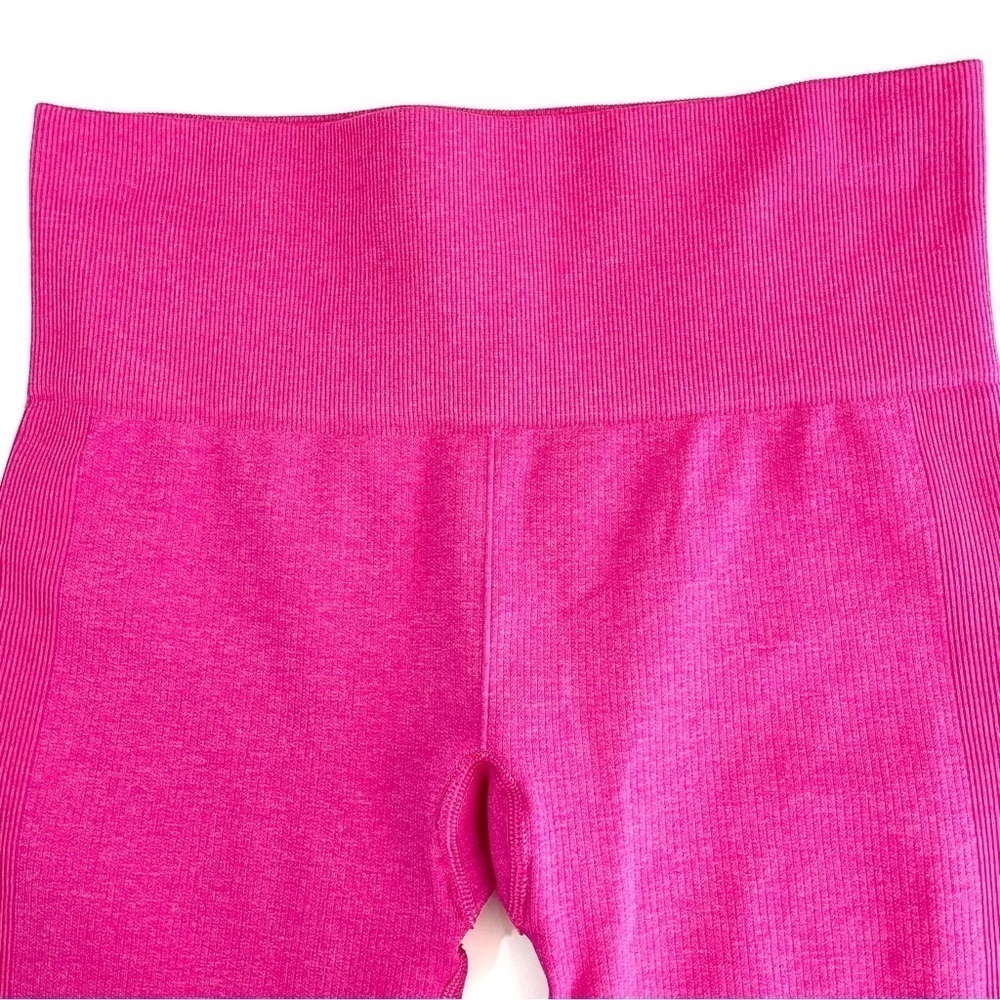 Lululemon Free To Flow Crop 17” Legging Magenta Sz 4 - Picture 7 of 12